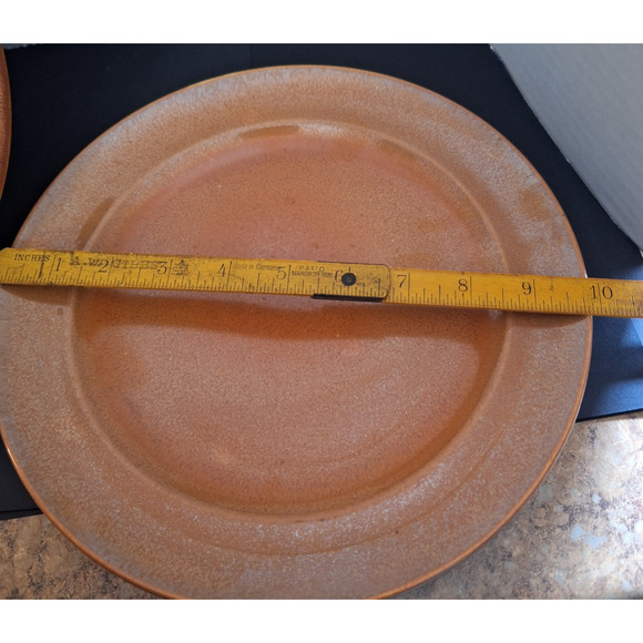 Two Homer Laughlin Wells Art Glazes Rust Plates 10" Vintage - Picture 8 of 8